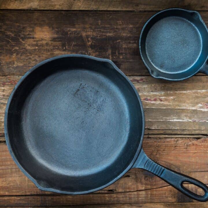 seasoned cast iron pan